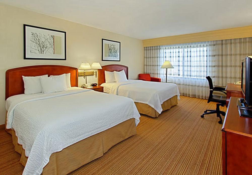 Courtyard By Marriott Springfield Hotel Exterior photo