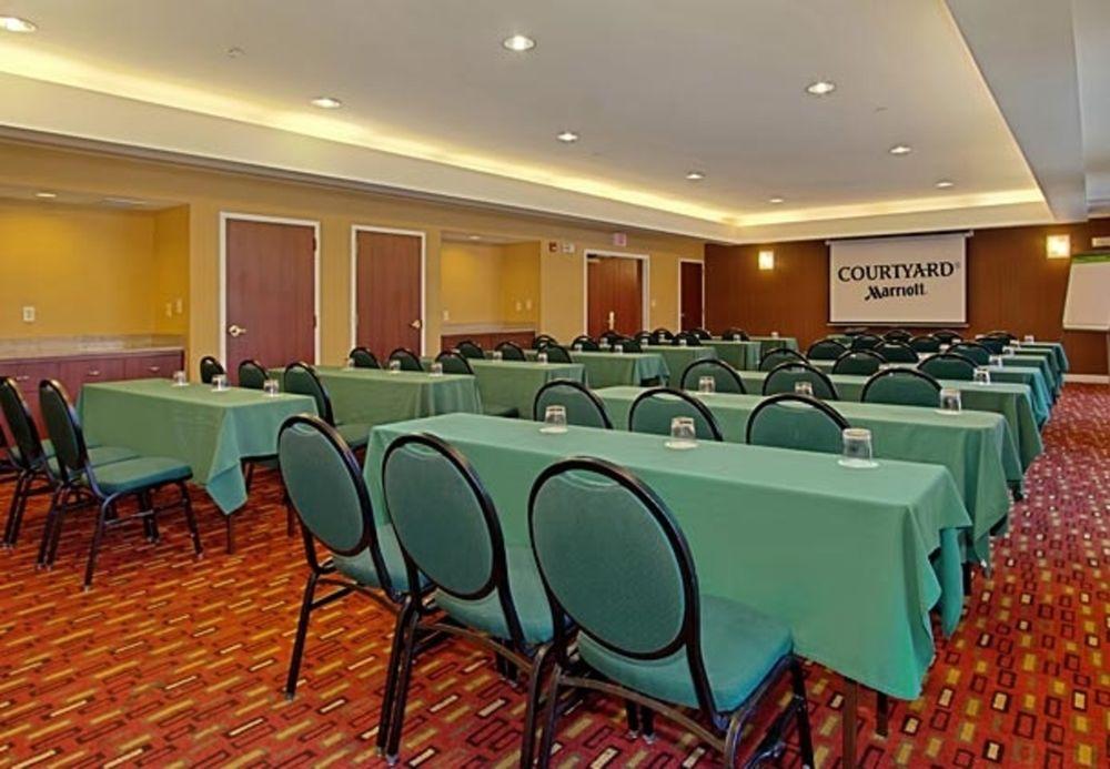 Courtyard By Marriott Springfield Hotel Exterior photo