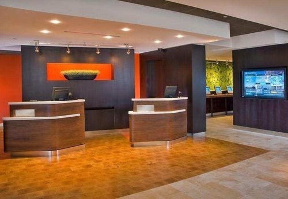 Courtyard By Marriott Springfield Hotel Exterior photo