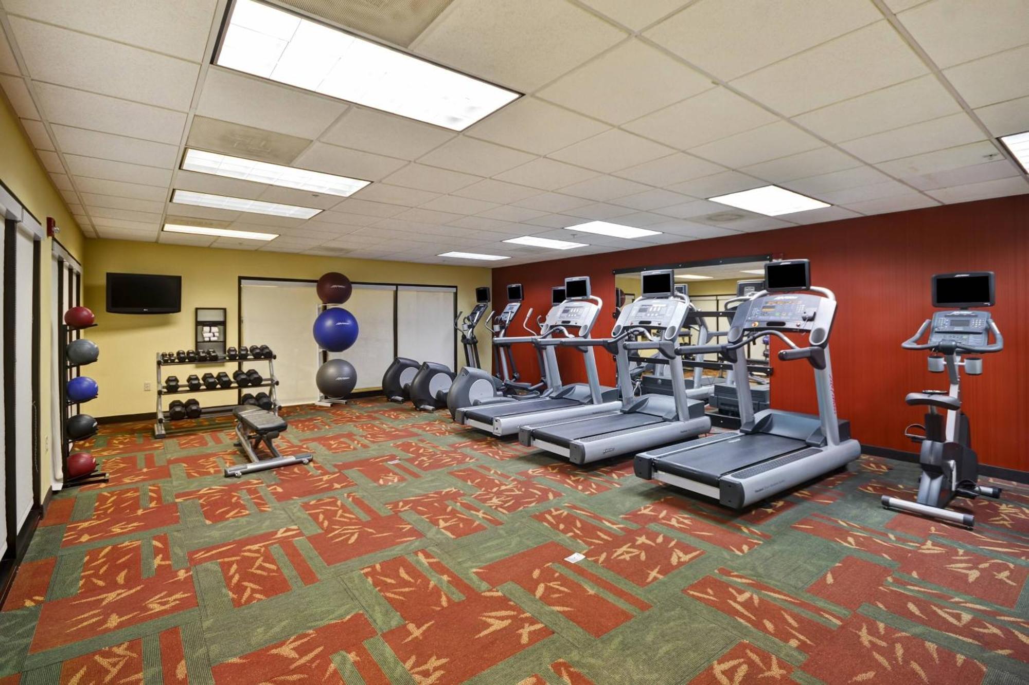 Courtyard By Marriott Springfield Hotel Exterior photo