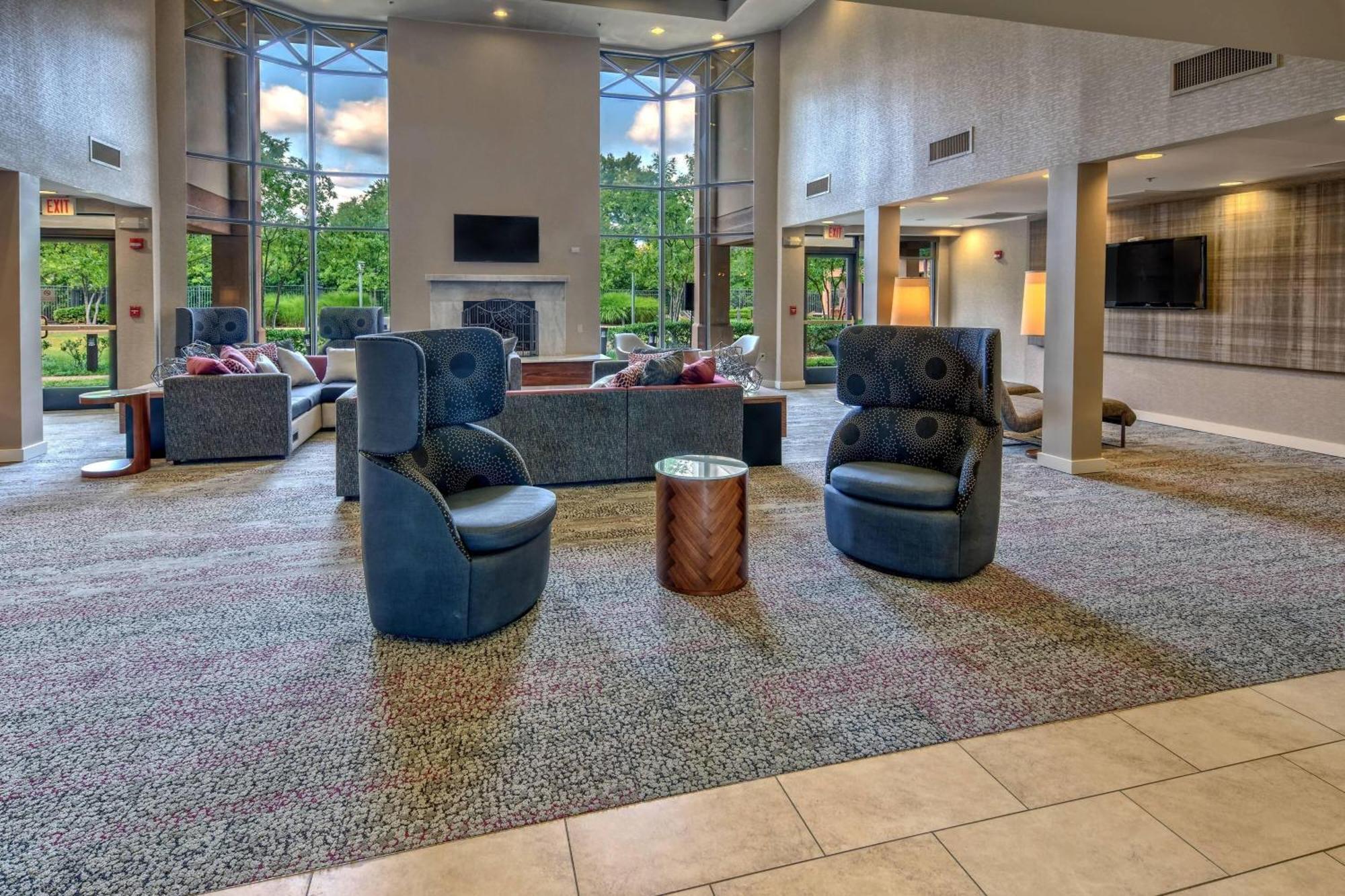 Courtyard By Marriott Springfield Hotel Exterior photo